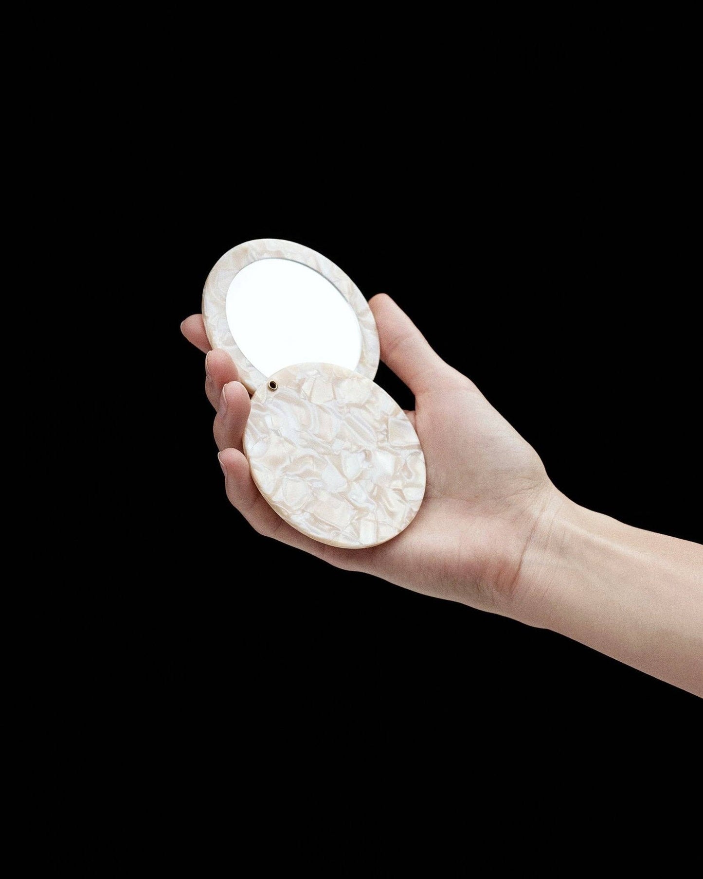 Circle Mirror in Sand Shell