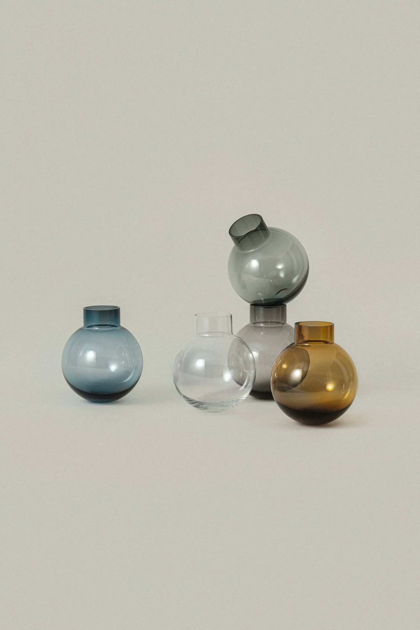 Artisan Tabletop Modern Hand Blown Glass Vase | Ball Clear