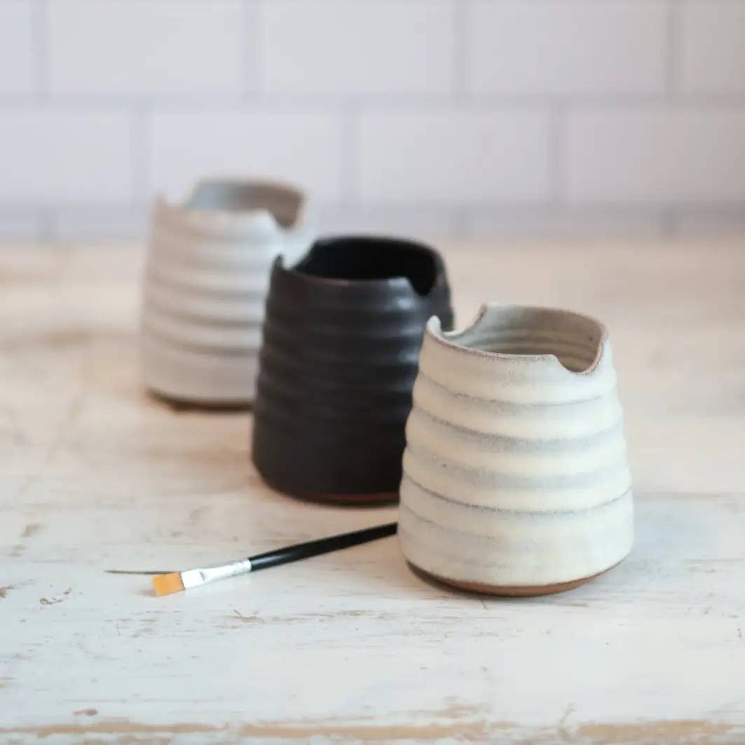 Artist's Brush Cup in Cream