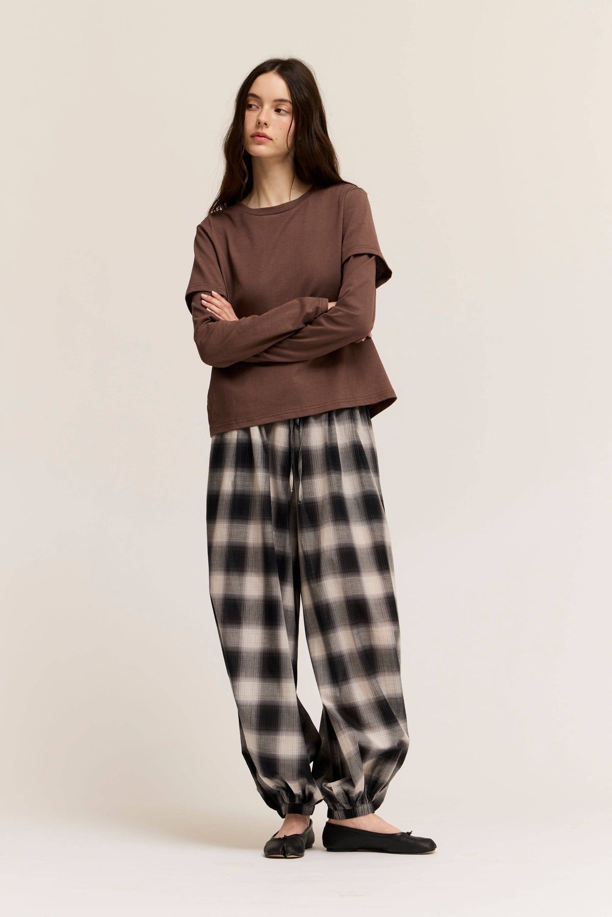 TWO-LAYERED TOP