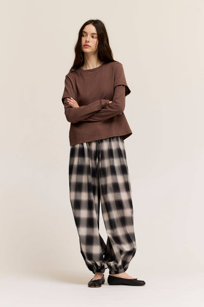 TWO-LAYERED TOP