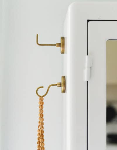 Brass Magnet Hook (R)