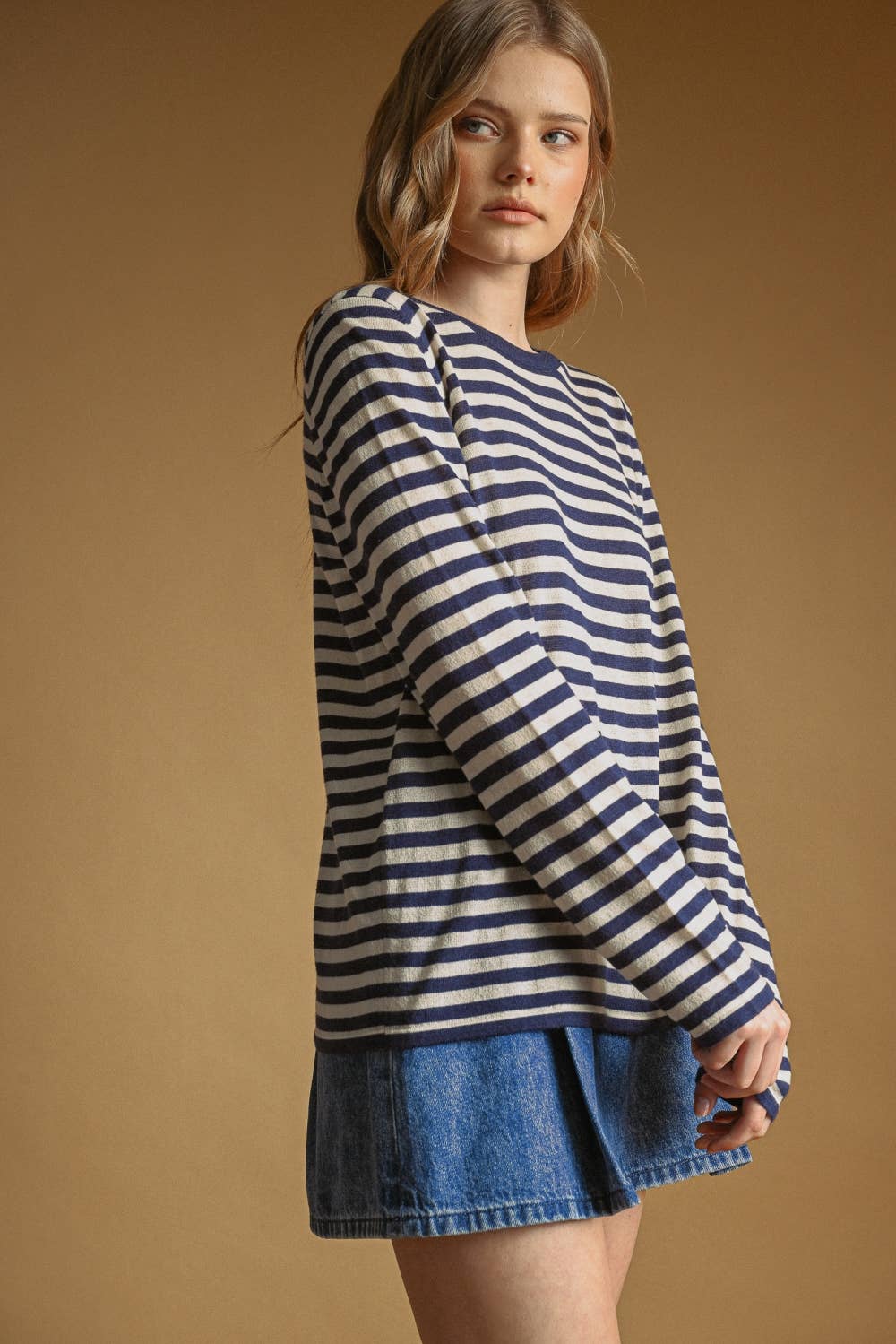 T7238   ROUND NECK LONG SLEEVE STRIPED KNITTED TOP