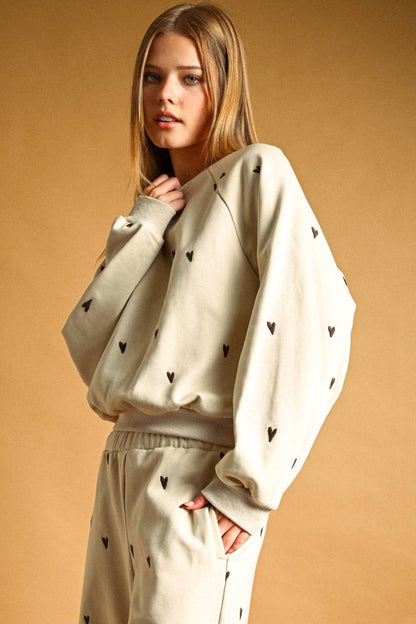 ET7212ST  HEART EMBROIDERED SWEATSHIRTS