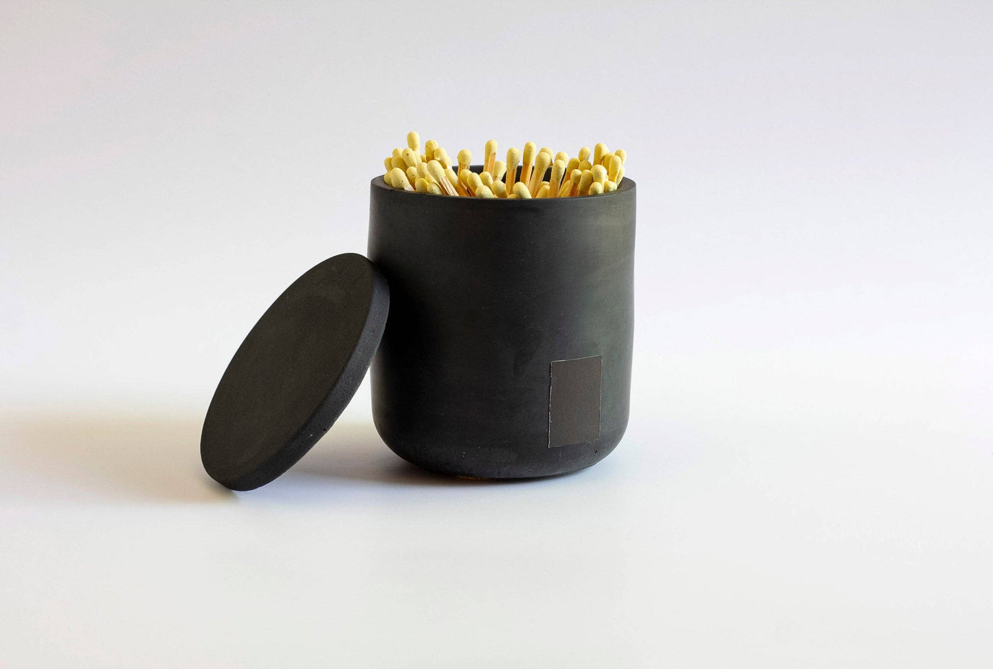 The Black Two Piece Holder w/ Matches