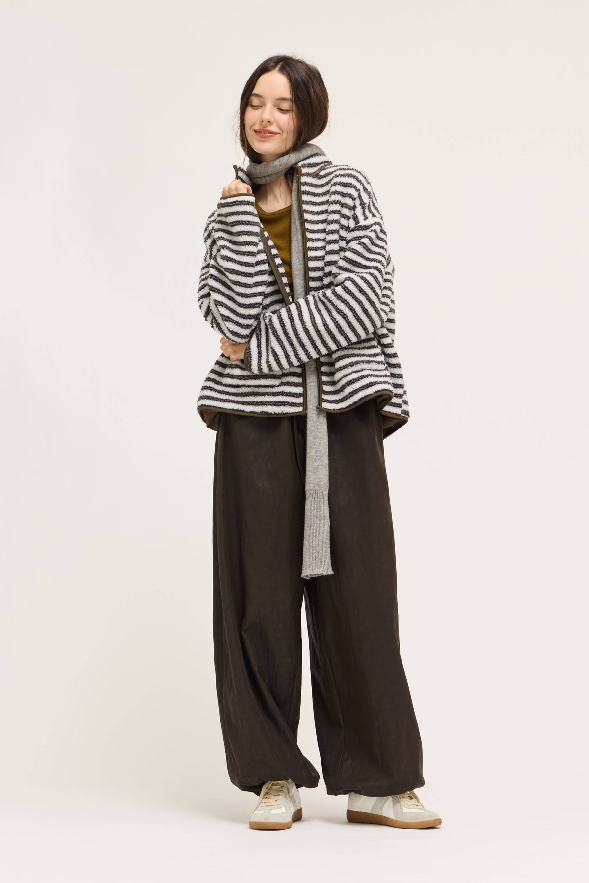 STRIPE ZIP-UP FLEECE JACKET