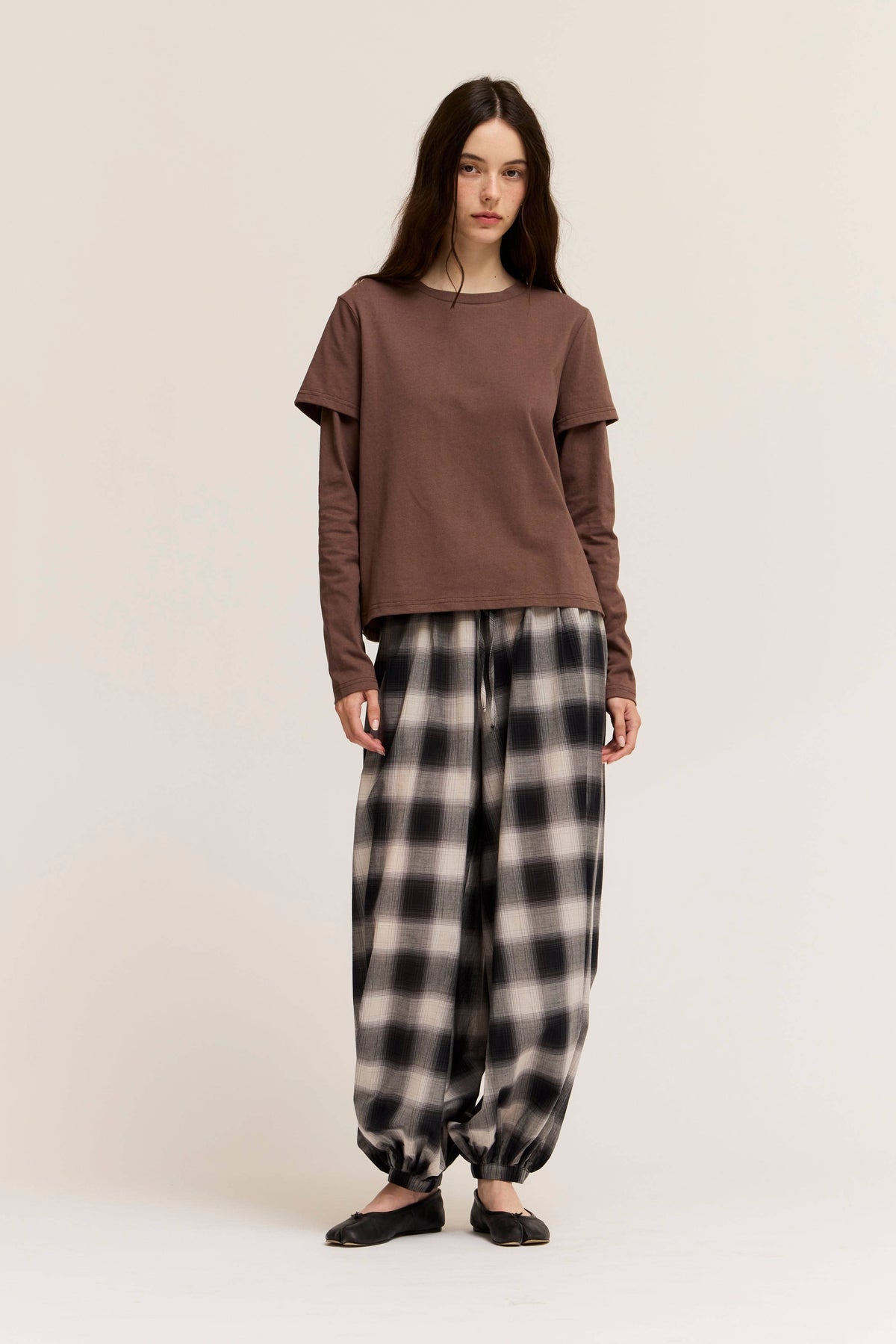 TWO-LAYERED TOP