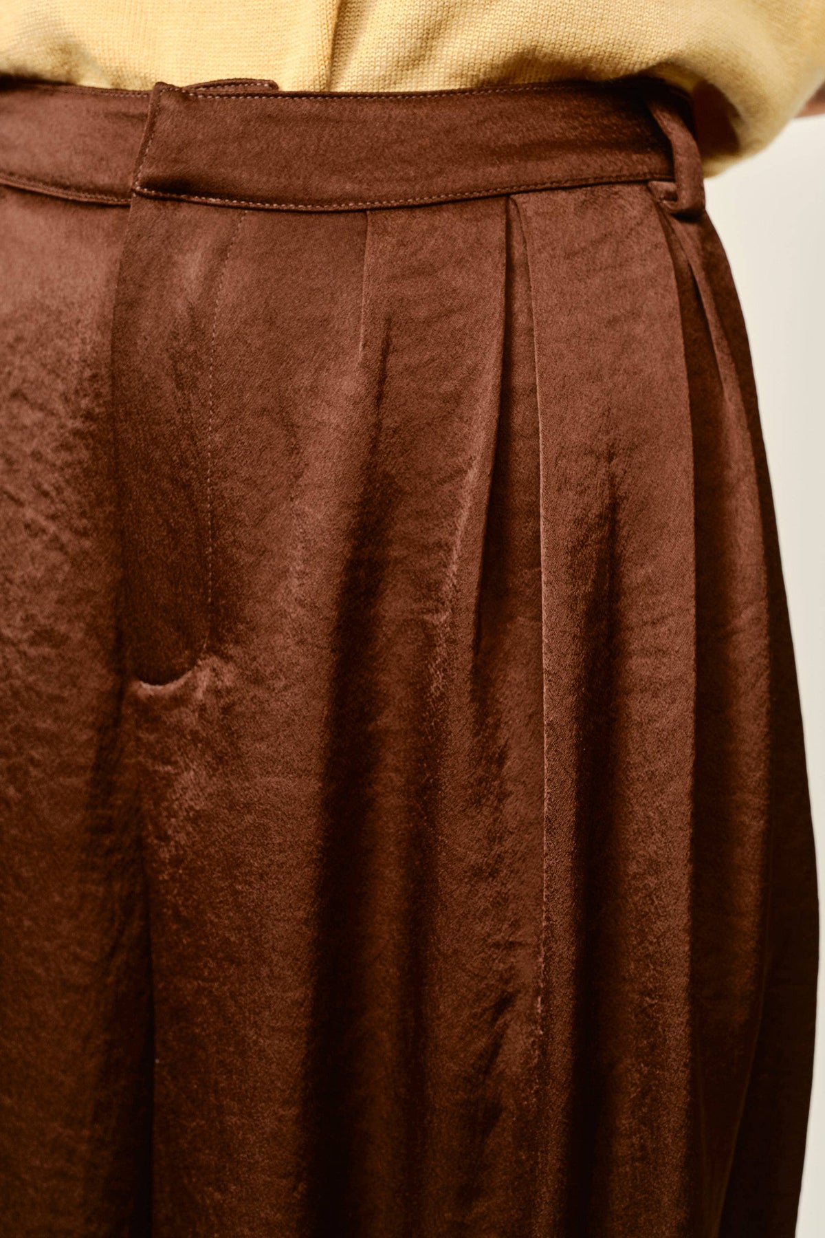 SATIN SHIRRING BAGGY DRESSY PANTS