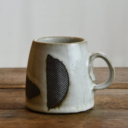 Blue/White Wide-Bottom Mug with Iron Designs