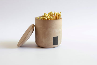 The Brown Two Piece Holder w/ Matches