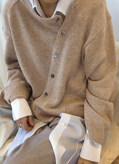 Diagonally-Buttoned Irregular Crewneck Knit Top