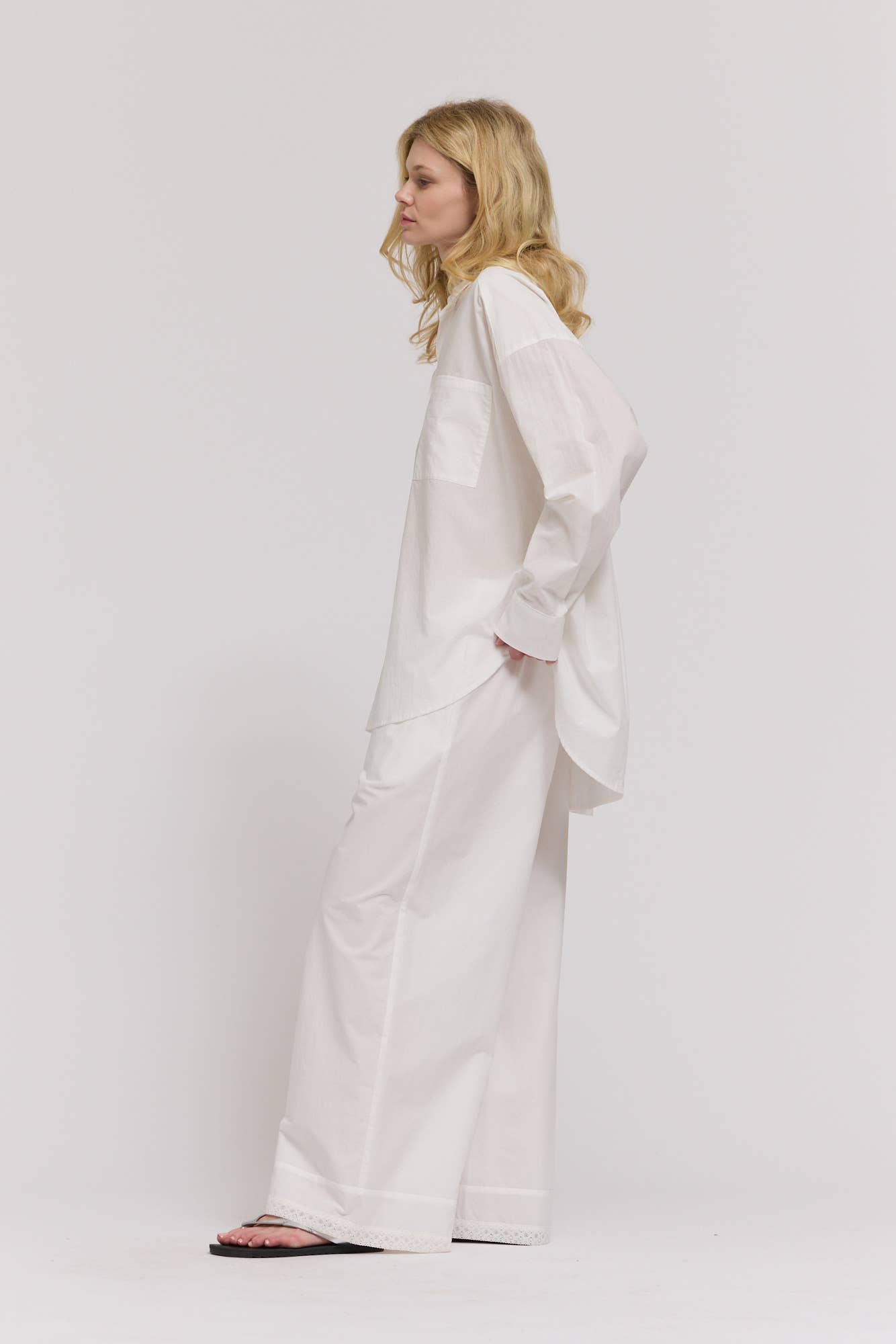 White OVERSIZED Shirt