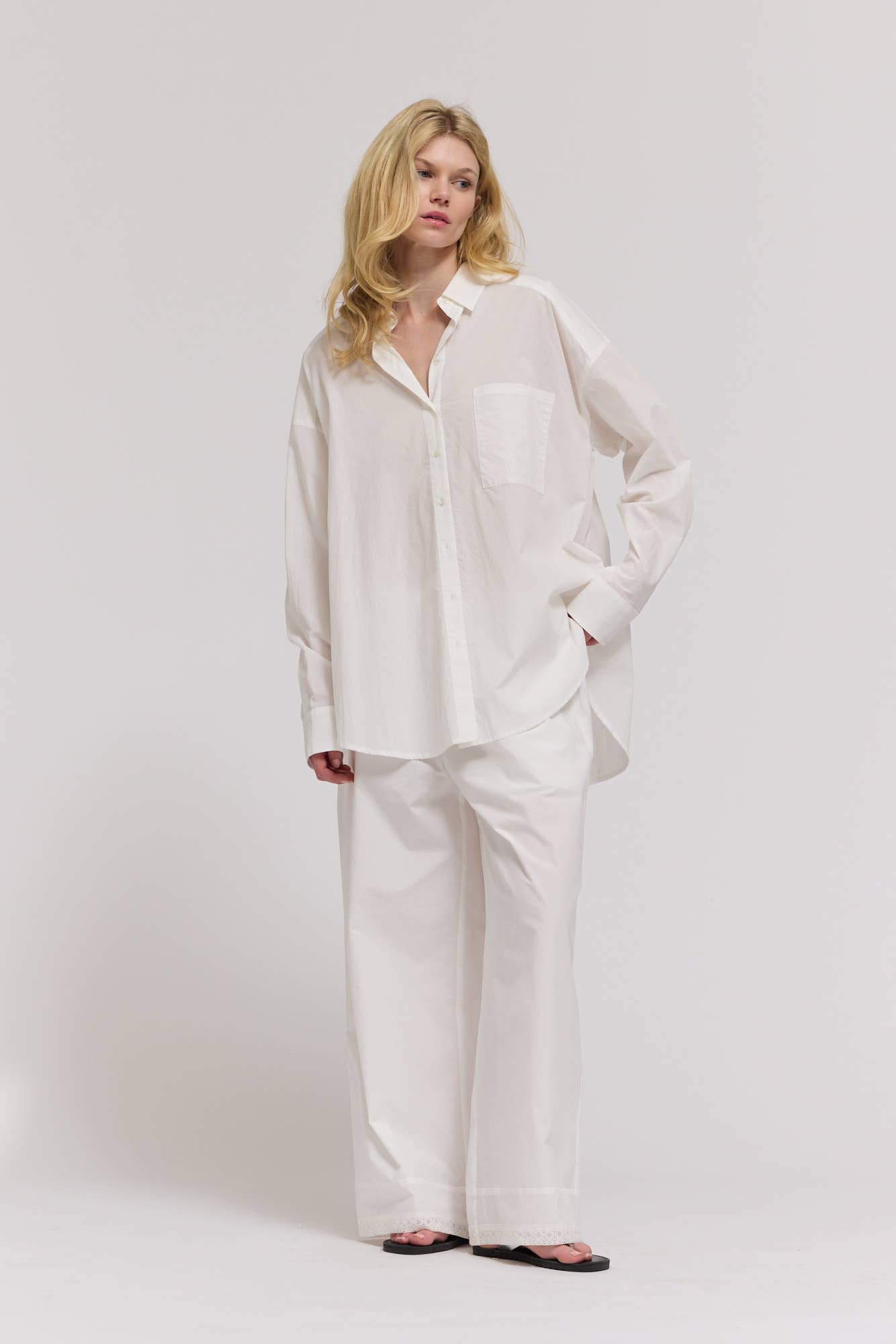 White OVERSIZED Shirt