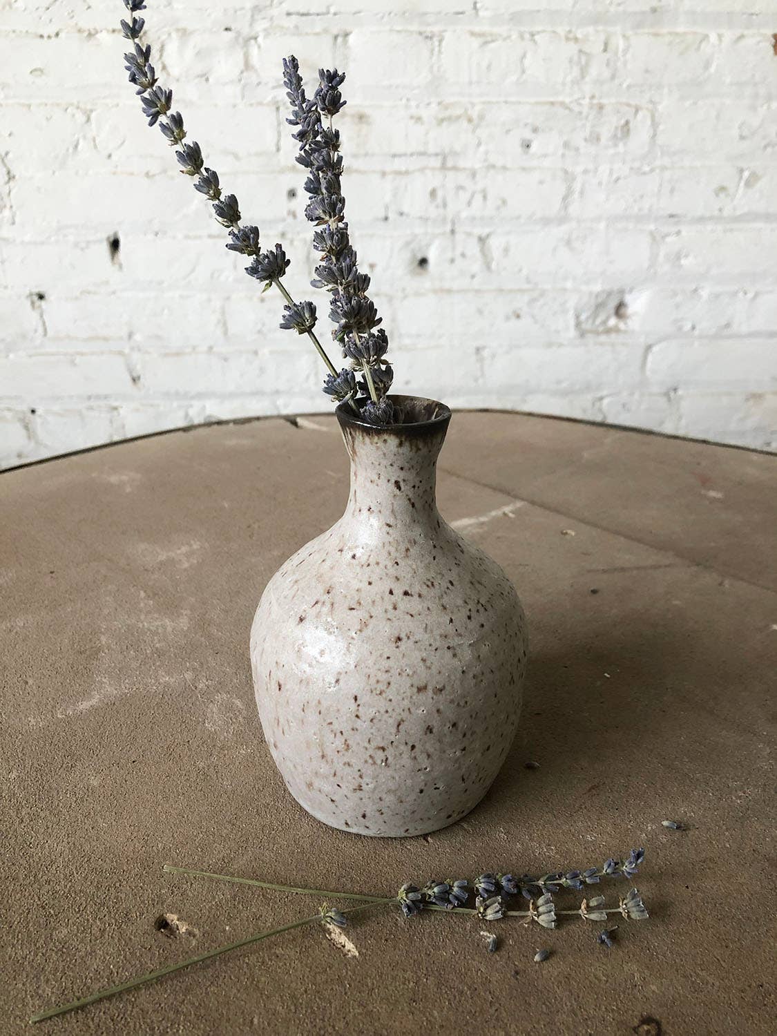 Narrow Neck Luna Vase