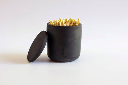 The Black Two Piece Holder w/ Matches