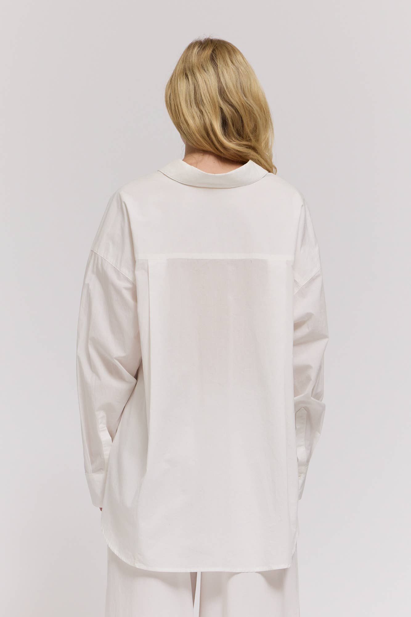 White OVERSIZED Shirt