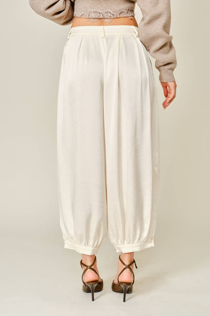 SATIN SHIRRING BAGGY DRESSY PANTS