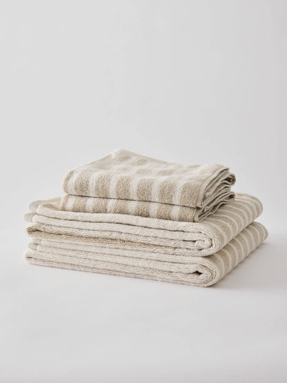 Bonnie bath towel