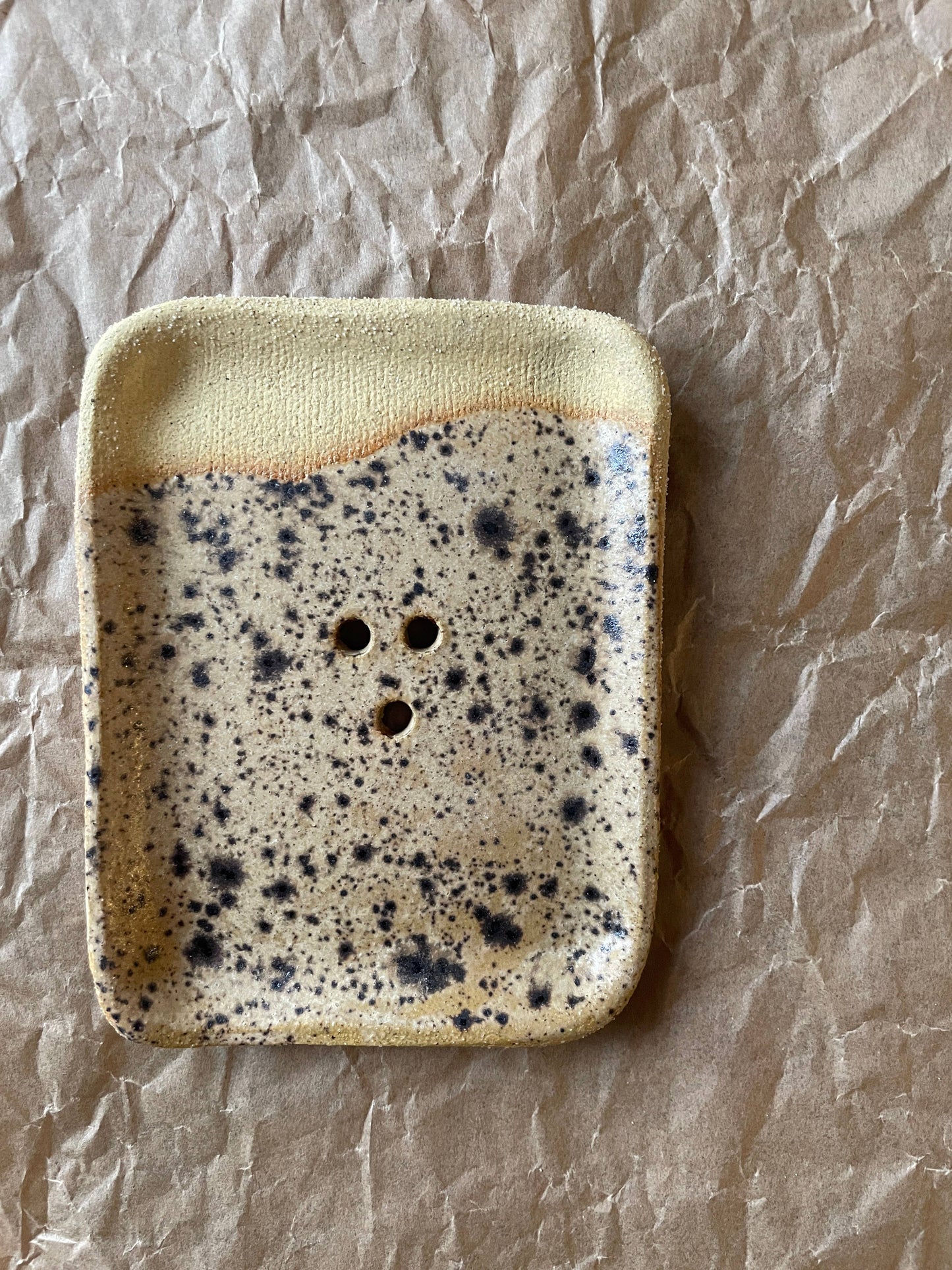 Soap Dish 〰️ Handmade Pottery 〰️ Ceramic 〰️ Sandstone