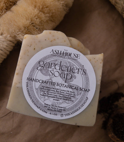 Gardener’s Dual Exfoliation Handcrafted Soap