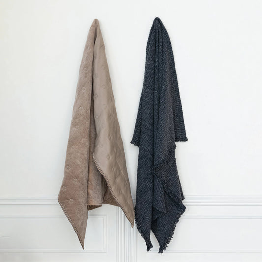 Boucle Throw