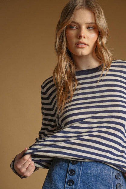 T7238   ROUND NECK LONG SLEEVE STRIPED KNITTED TOP