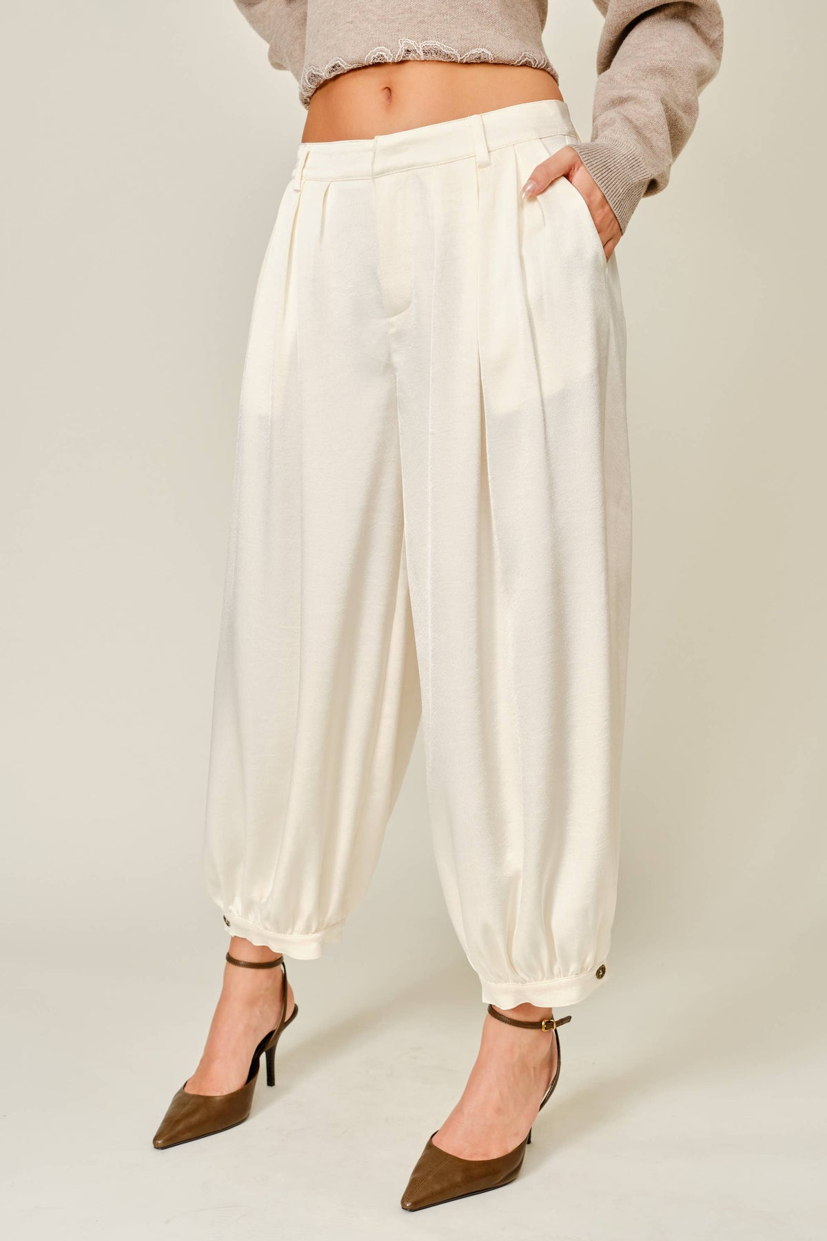 SATIN SHIRRING BAGGY DRESSY PANTS