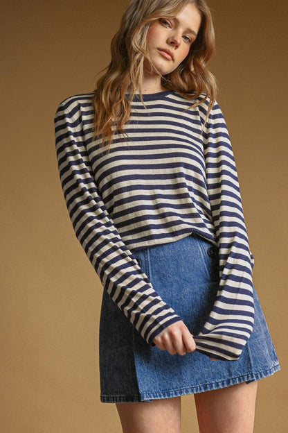 T7238   ROUND NECK LONG SLEEVE STRIPED KNITTED TOP