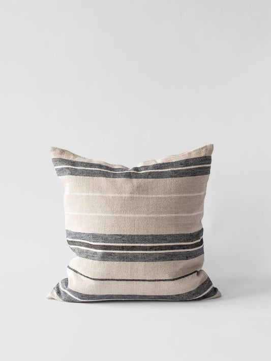 Mika Pillow 20x20