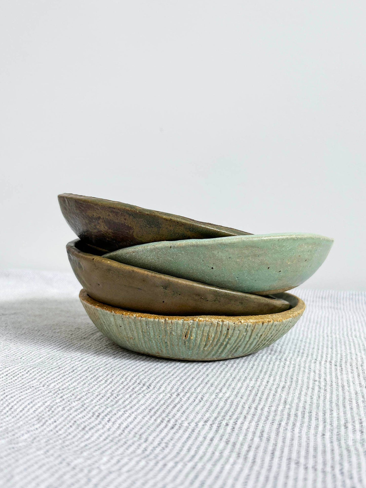 Medium Shallow Bowl